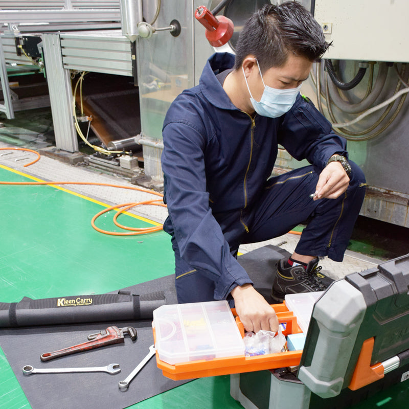 Kleen Carry แผ่นยางรองซ่อมพกพา